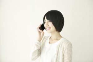 お電話　女性